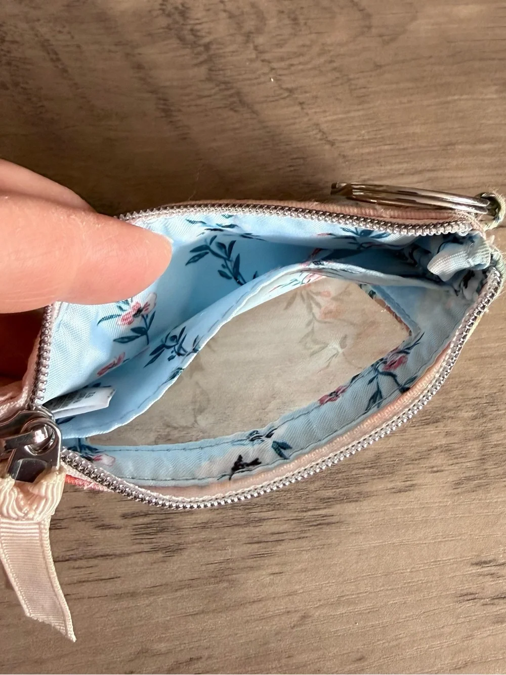 Vera Bradley Performance Twill Zip ID - Picture 9 of 13